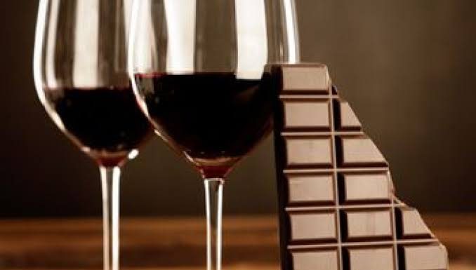 Vinho e chocolate são reconhecidos como poderosos aliados contra o envelhecimento e inúmeras doenças