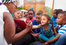 Descubra porque algumas crianças aprendem ler mais rápido, segundo pesquisas.