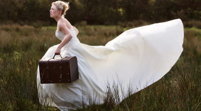 Estudo revela que mulheres que encontram dificuldade em se casar são mais inteligentes