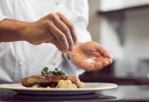 Demência pode estar relacionada ao consumo excessivo de sal, revela estudo