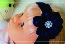 Bebê de apenas 14 semanas morre por causa de fita de cabelo. E mãe deixa alerta para todos