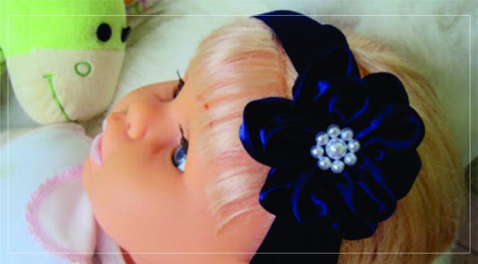 Bebê de apenas 14 semanas morre por causa de fita de cabelo. E mãe deixa alerta para todos