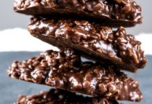 Os biscoitos de aveia sem chocolate assados se tornarão seu novo favorito rapidamente