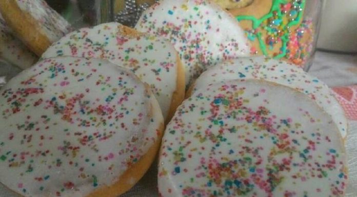 Bolachas de Natal ganham novos sabores e receitas, mas continuam encantando adultos e crianças.