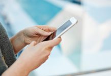 Existem 23 mil bactérias vivendo no seu celular