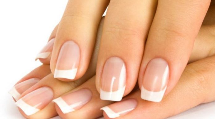 Aprenda a usar bicarbonato de sódio para ter unhas mais longas e fortes