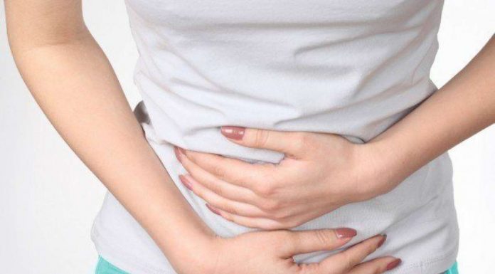 7 soluções para acabar naturalmente com a bactéria que produz acidez e dor no estômago!