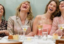 2 coisas que você precisa para ser feliz: amor e amizade