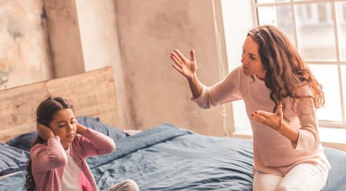 A pior frase que uma mãe não deve dizer ao filho.