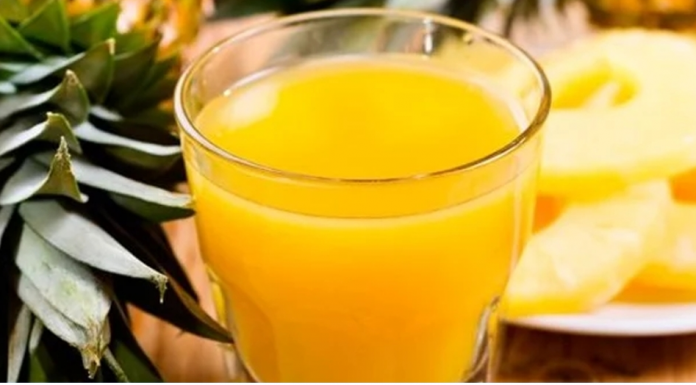 Suco de abacaxi para tornar a vida mais light.