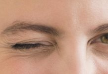 Por que as pálpebras de um olho tremem involuntariamente? Isso significa algo