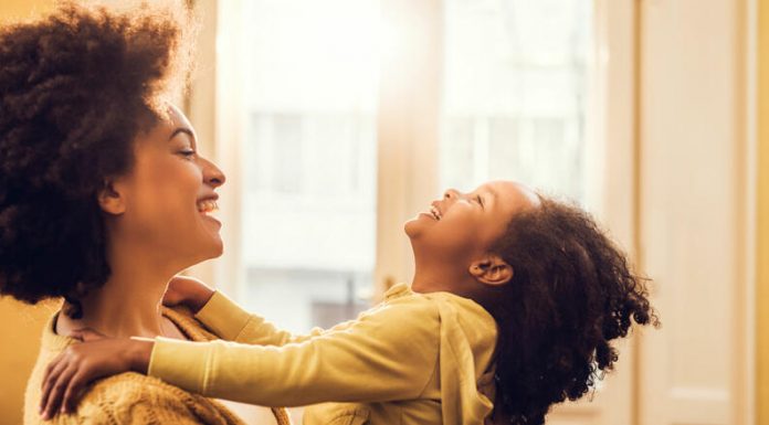 Mães fortes criam filhas fortes.