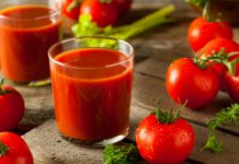 Suco de tomate embeleza a pele, mantém o corpo tonificado e evita o câncer.