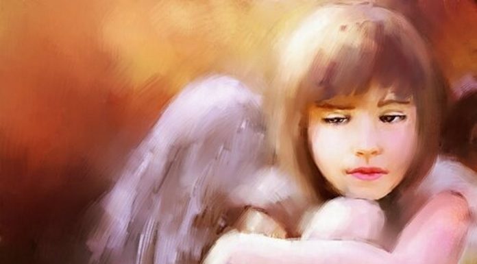 Não falar mal de ninguém é uma ótima maneira de falar bem de si mesmo.