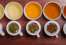 Chás de ervas para diminuir os níveis de açúcar no sangue.