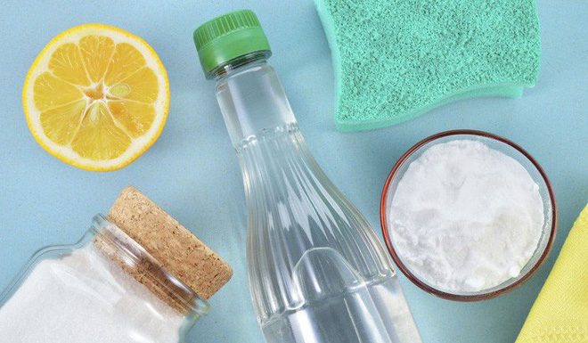 Vinagre e bicarbonato de sódio matam germes tão bem ou melhor que os 6 principais produtos de limpeza comerciais.