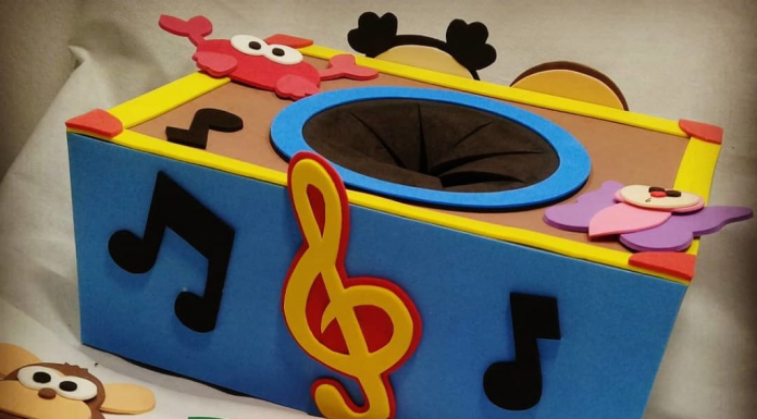 A caixa musical: O que é e como ela pode estimular sua criança?