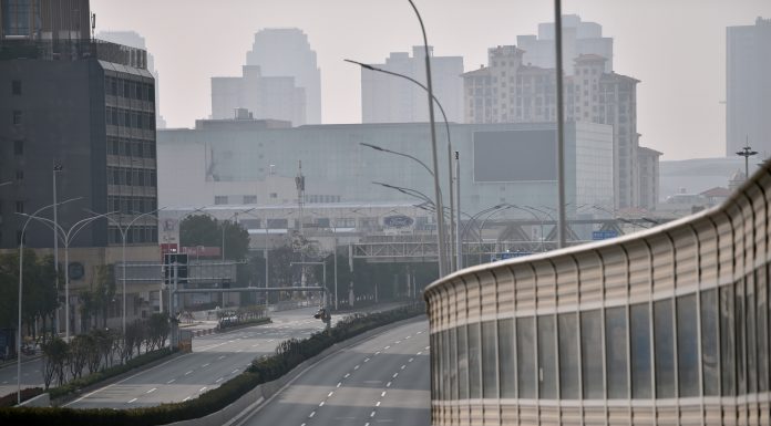 Bloqueios globais podem salvar mais pessoas da poluição do ar do que o coronavírus.