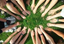 Os médicos prescrevem plantas e tempo na natureza para tratar a ansiedade e a depressão.