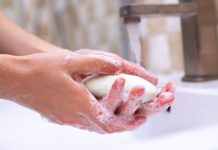 Compartilhar sabão em barra não pode deixá-lo doente e é muito melhor para o meio ambiente