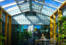 A Casa auto-suficiente que produz energia solar,comida e até água limpa.