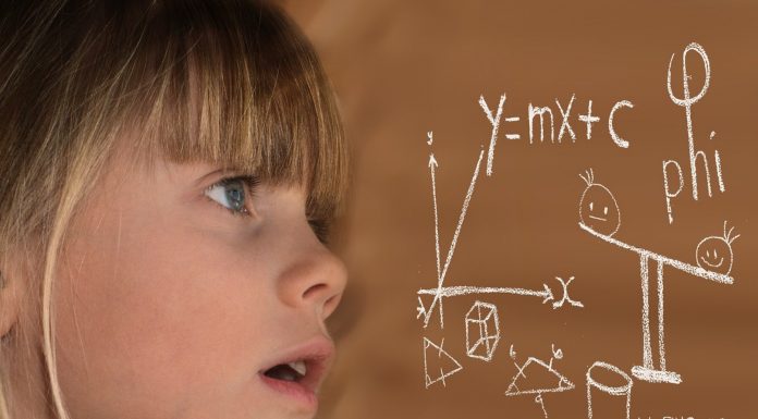 4 maneiras de estimular o raciocínio lógico infantil e a matemática