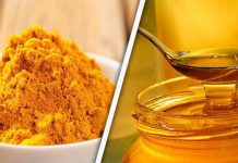 Como comer mel com amido de açafrão torna a pele surpreendentemente linda