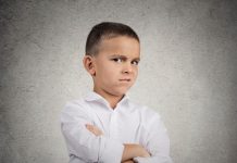 “Faça o que eu digo, mas não faça o que eu faço!” nunca funcionou entre pais e filhos