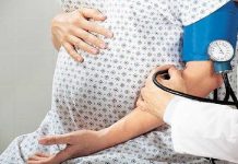 Nunca grite ou discuta com uma mulher grávida porque o bebê sofre.