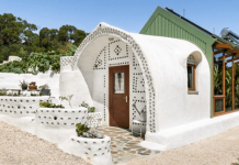 Casas auto-sustentáveis feitas com pneus e garrafas reciclados