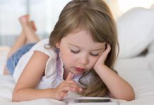 Especialistas defendem a regra 3-6-9-12: é o método para regular o uso da tecnologia para crianças