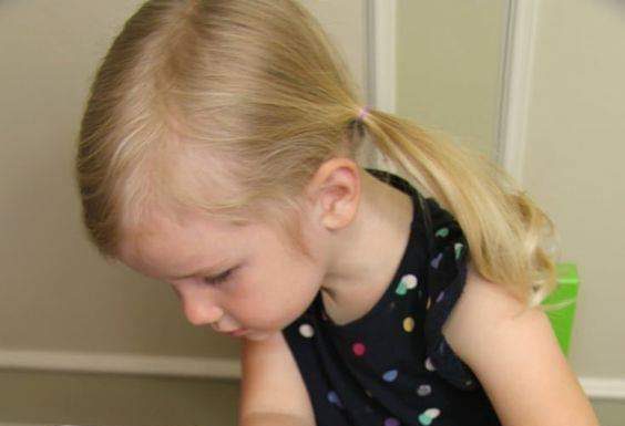 Desenvolvimento Afetivo, Visual, Tátil, Auditivo e Motor : Atividades para crianças de 2 e 3 anos