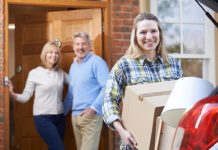 Filhos que não vivem em casa podem melhorar o bem-estar dos pais na terceira idade.