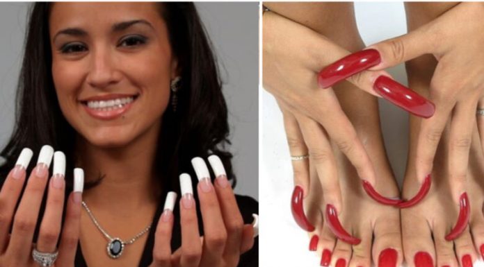 Unhas de acrílico gigantes, a nova tendência é popular em todo o mundo.