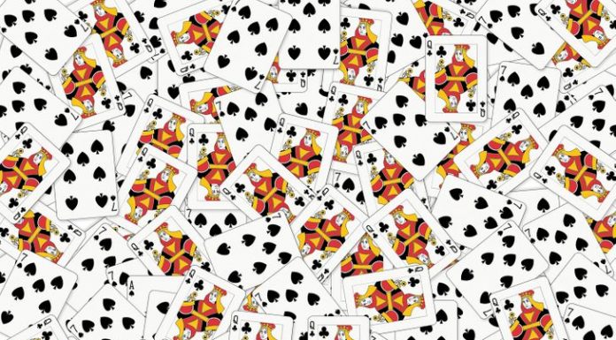 Teste: coloque suas habilidades de observação à prova com estes 15 desafios visuais de cartas de jogar.