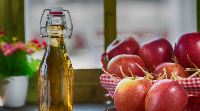 Alguns ingredientes naturais são suficientes: o que é bom para o fígado gorduroso?