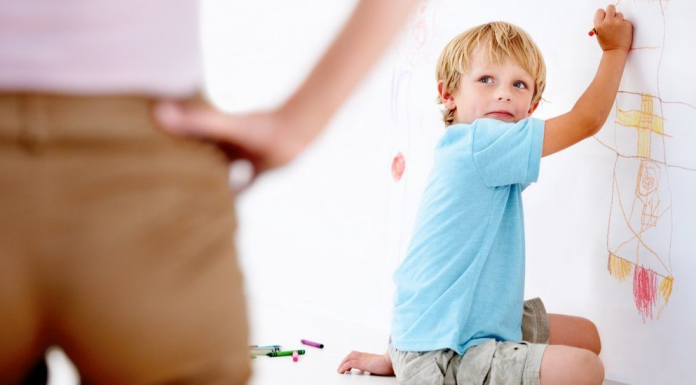 5 maneiras de disciplinar crianças sem arruinar sua autoestima.