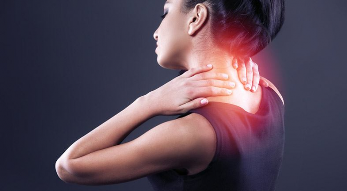 6 dores físicas crônicas causadas por emoções negativas e como curá-las.