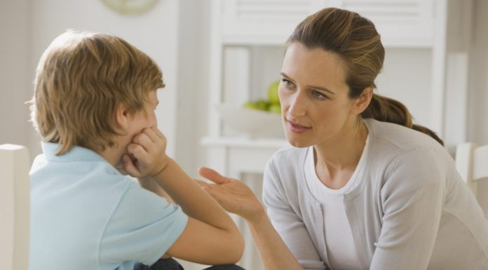 Técnicas e métodos para disciplinar crianças pequenas.