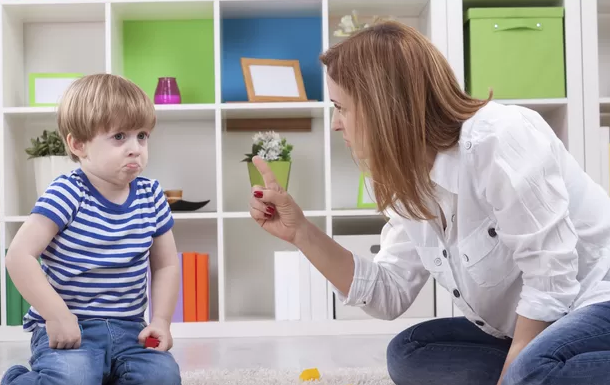 Como criar filho que tem gênio forte e desafiador