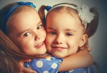 A ciência prova que ter uma irmã faz de você uma pessoa melhor