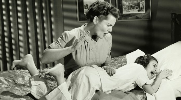 A palmada tem os mesmos efeitos que o abuso no desenvolvimento do cérebro, diz estudo