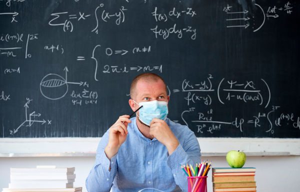 Entenda: Não pode haver educação de qualidade com professores mal pagos