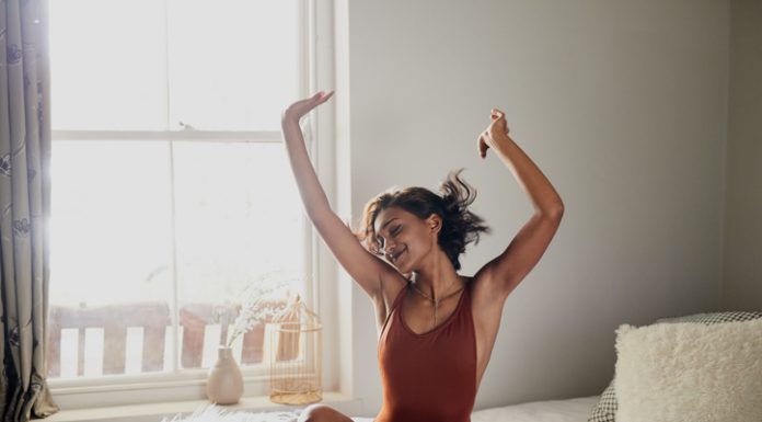 Adoro ficar sozinha em casa, que mal há nisso?!