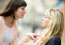 3 segredos que você nunca deve contar aos seus amigos, não importa o que aconteça