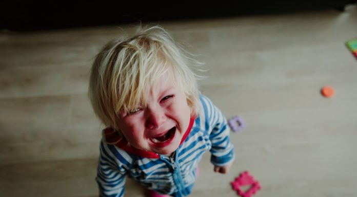 Birras e colapsos infantis: especialista revela o que seu filho passa mentalmente