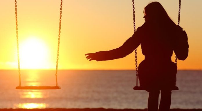 As pessoas que perdemos estão conosco de muitas maneiras.