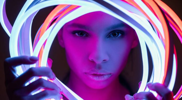 Se você não enfrentar a escuridão, sempre terá medo da luz