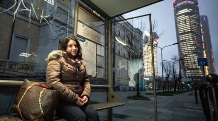 Mulher viaja 800 quilômetros todos os dias para chegar ao trabalho em outra cidade: “Combina mais comigo”