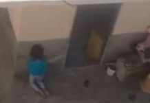 Após castigar criança de 4 anos fazendo-a ajoelhar no cimento, pais vão parar na delegacia